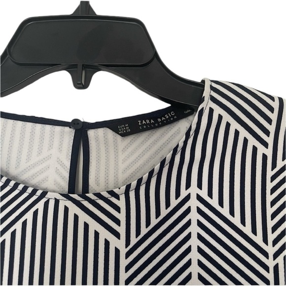 ZARA Basic Shift Dress in Geometric Print Size M - Picture 3 of 3